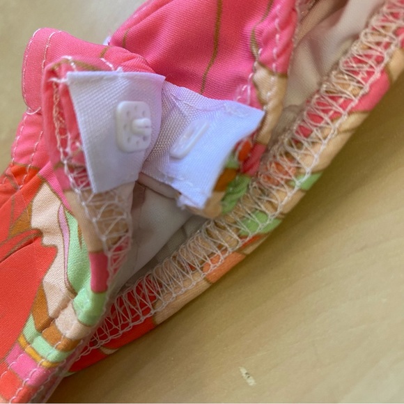 Pretty Little Thing Multi Swirl Print Plunge High Leg Bodysuit Multicolor 0 NWT - Picture 7 of 10